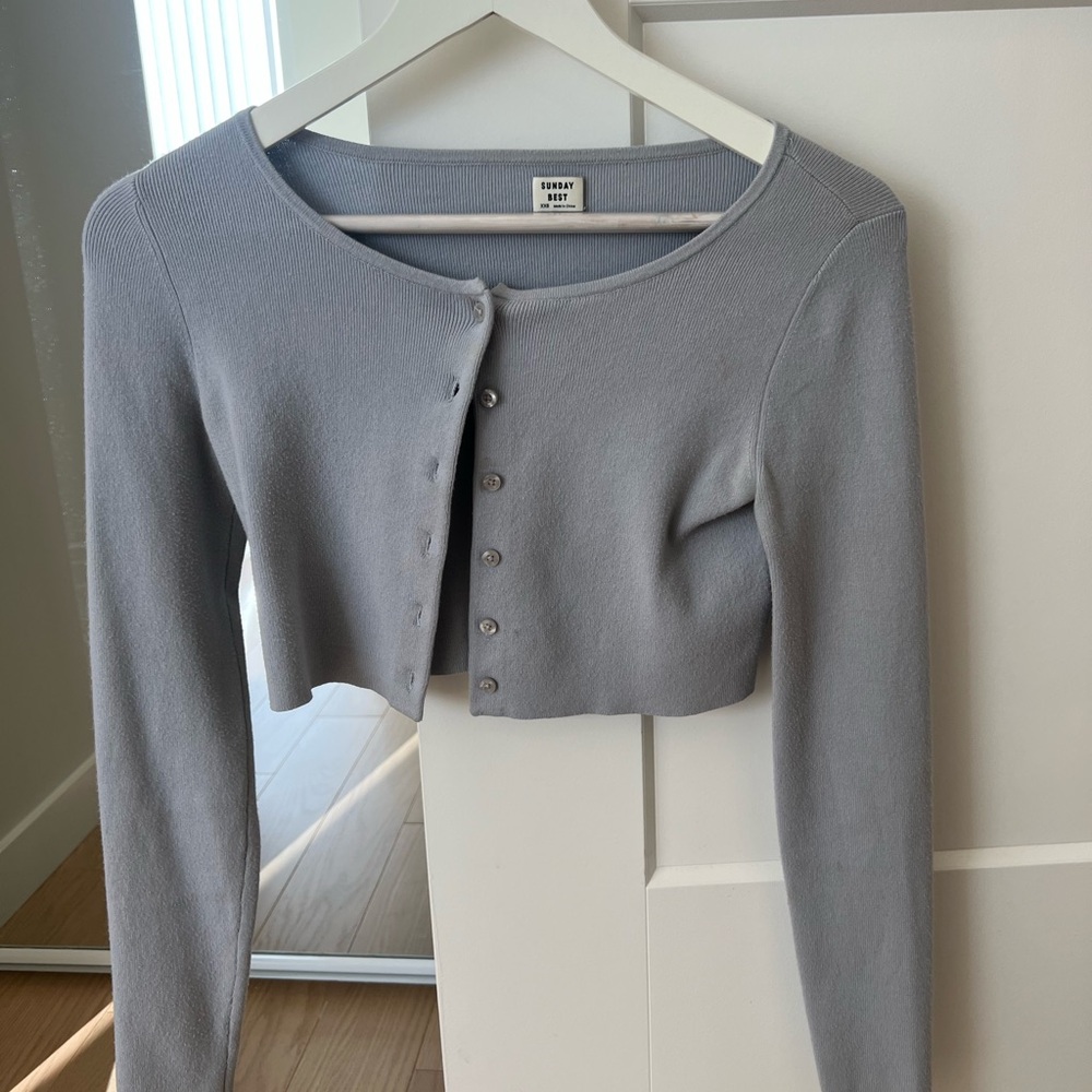 Women’s Aritzia Sunday Best Sweater Cardigan - Picture 4 of 7